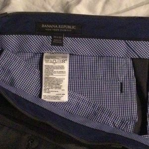 Brownish and grayish banana Republic dressy pants. Size 35x32. Like new